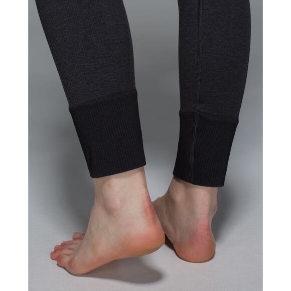 Lululemon Ebb To Street Black Heather Compression Leggings Pants size II / 6 - Picture 4 of 14